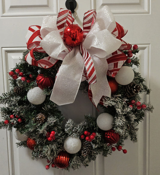 Red and White Classic Christmas Wreath