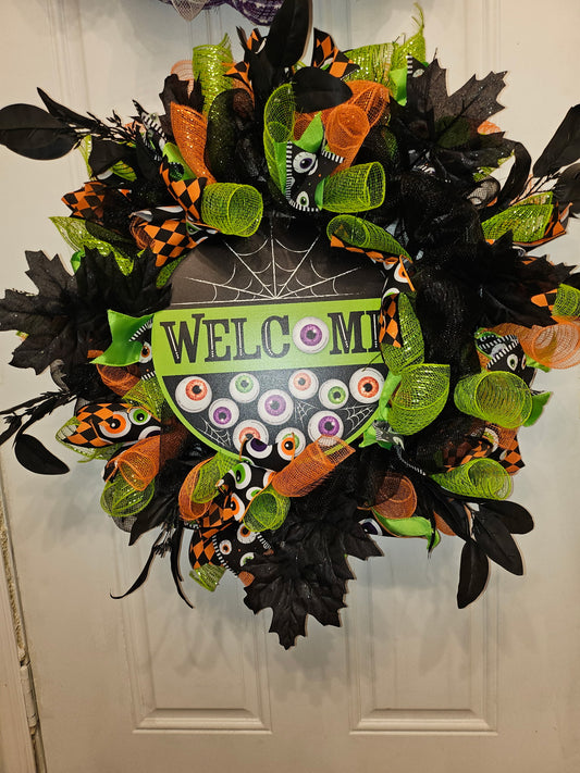 Halloween 'Welcome' Eyeballs Wreath