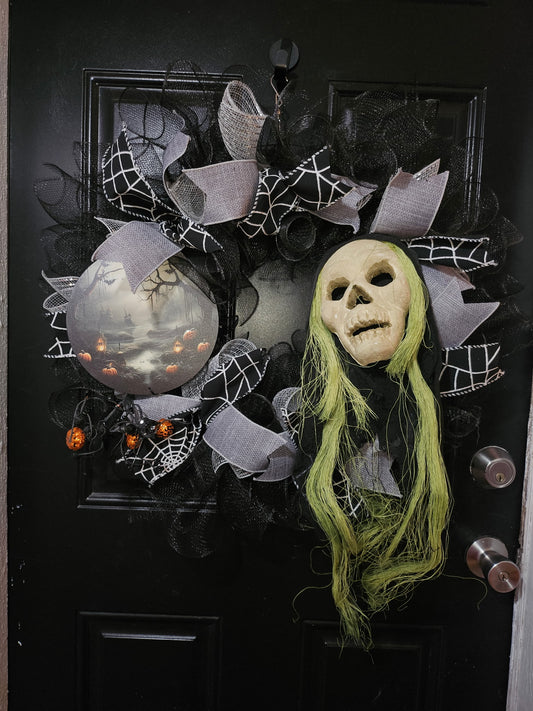 Haunted Skull Halloween Wreath