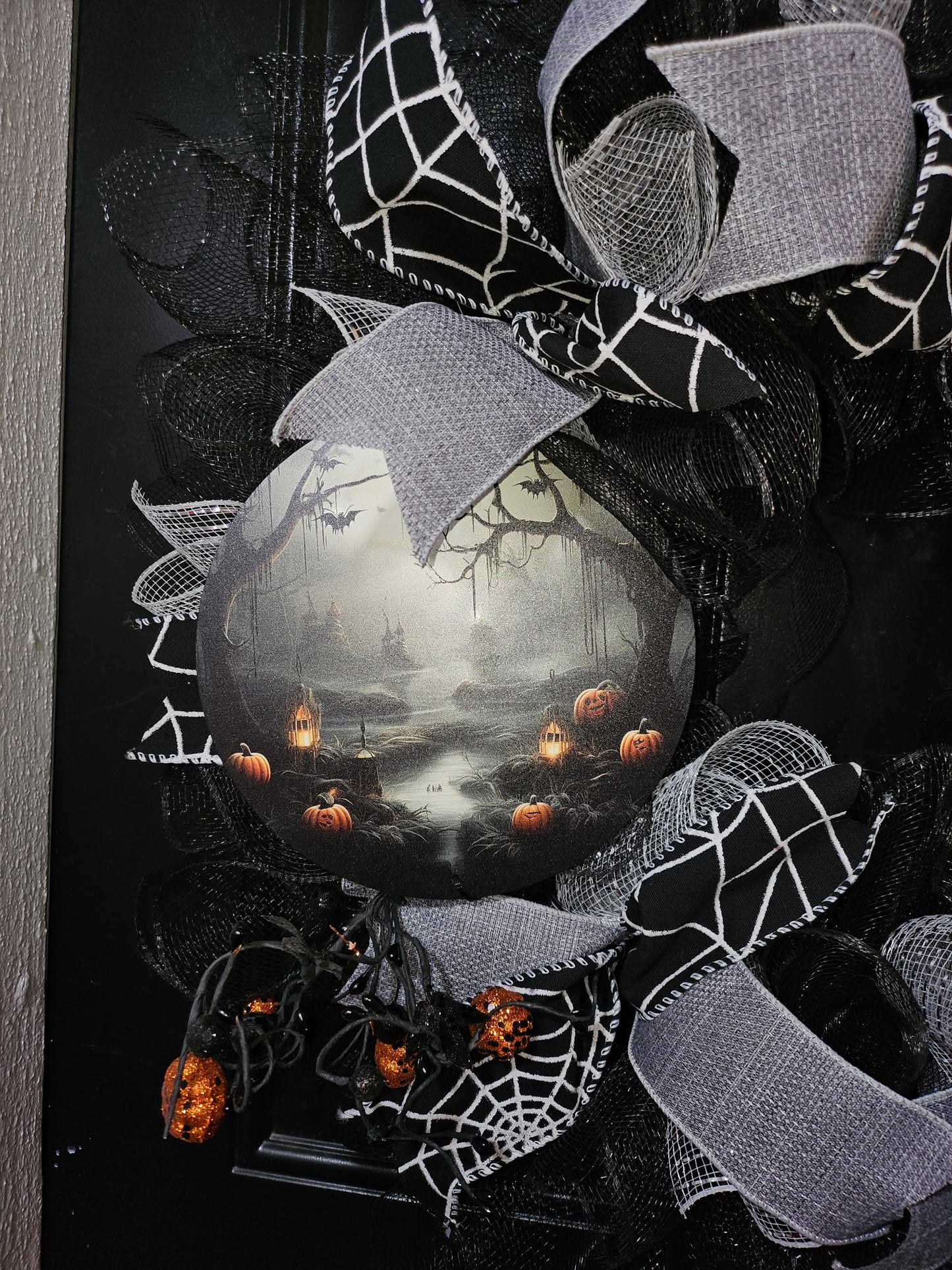 Haunted Skull Halloween Wreath