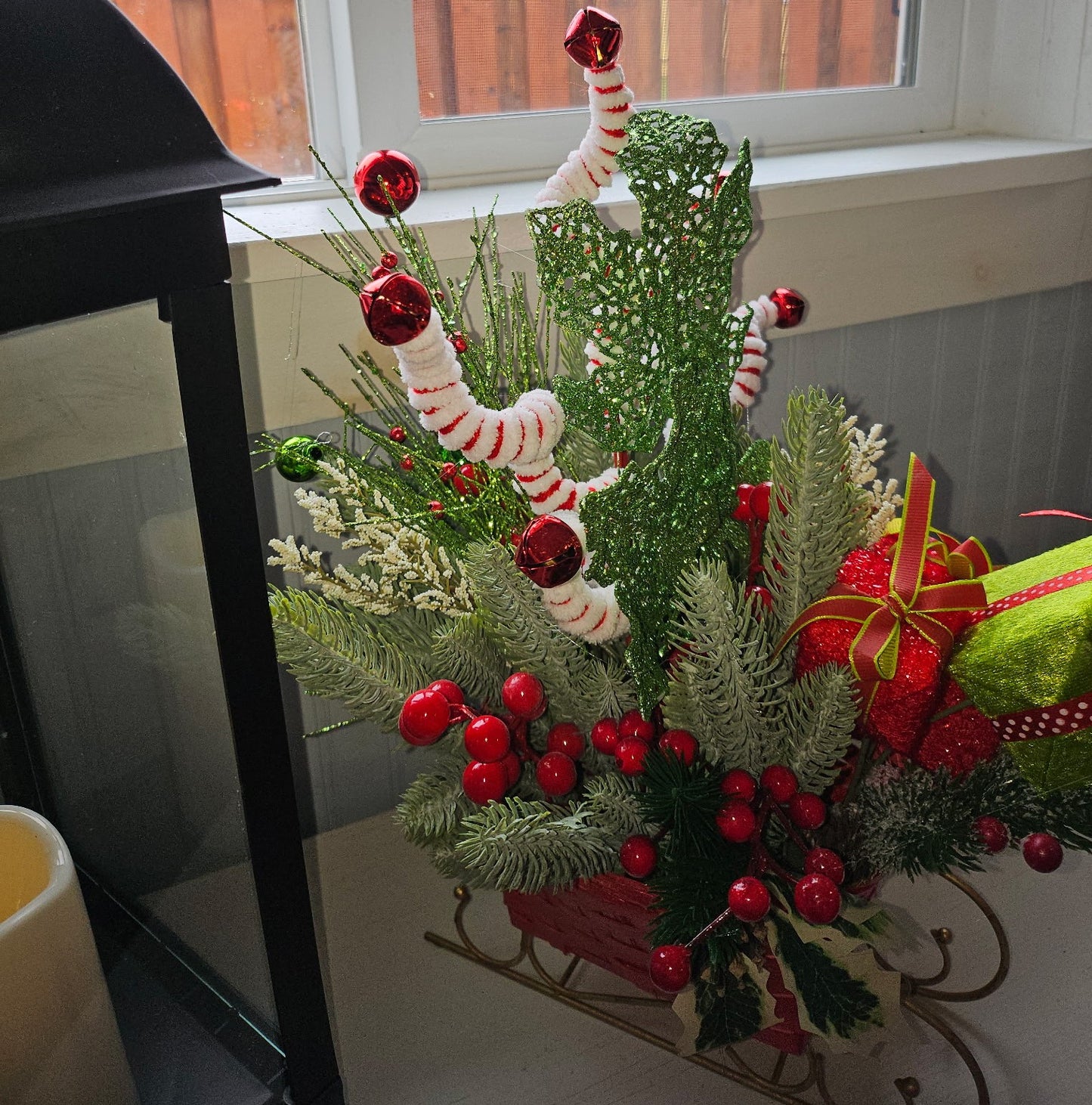 Festive Sleigh Centerpiece