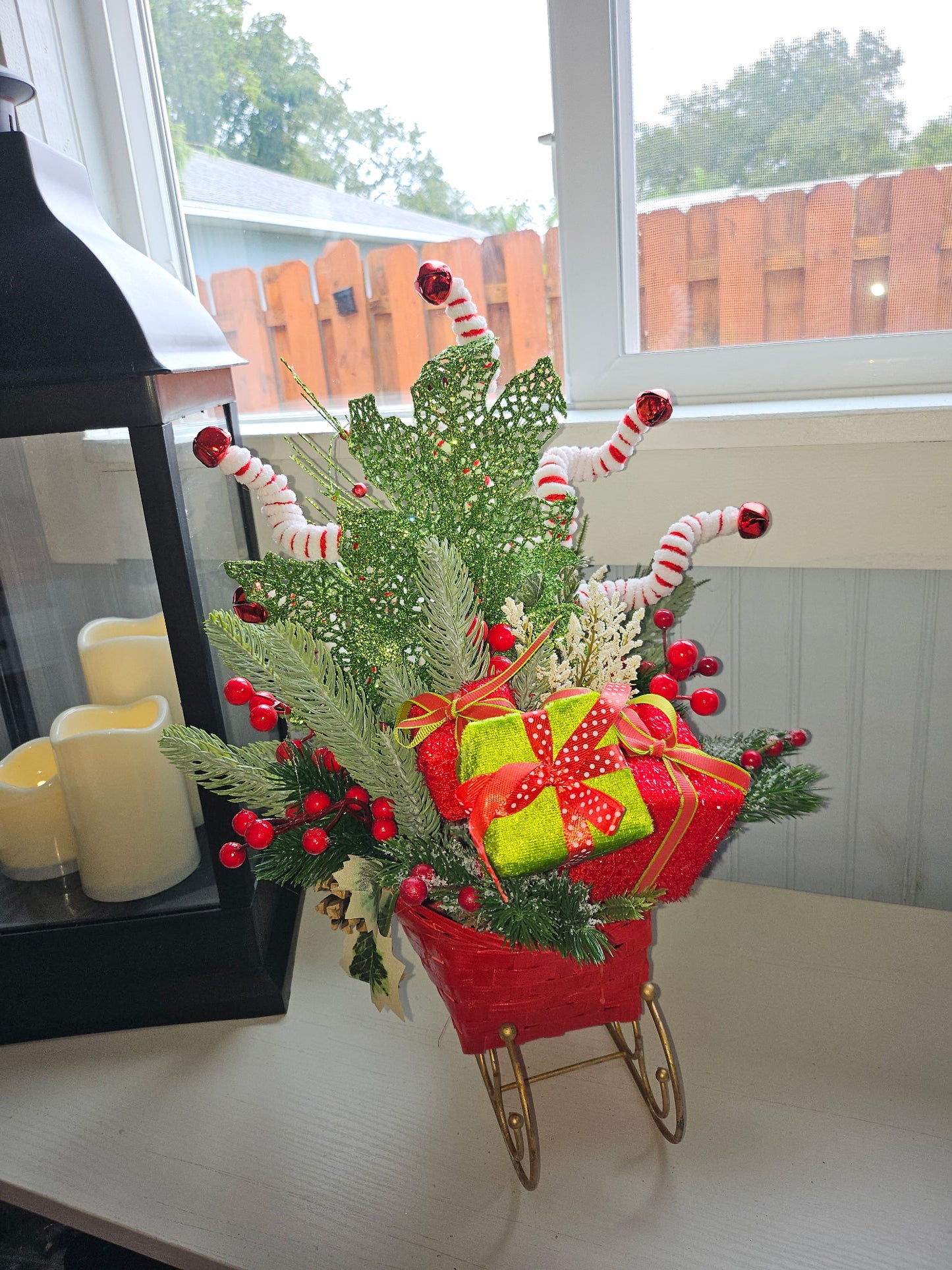 Festive Sleigh Centerpiece