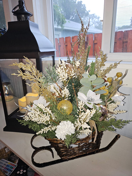 White & Gold Sleigh Centerpiece